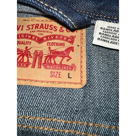 Levi's Strauss Men's Denim Trucker Jacket Medium Wash Size LARGE Jean Coat - Picture 9 of 13